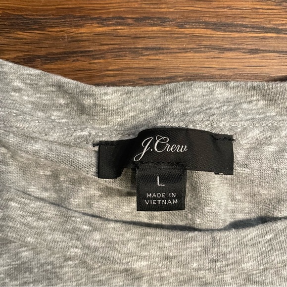 J. Crew Women’s Short Sleeve Ruffle Cotton Blend Gray Top Tee T-Shirt Size Large - Picture 3 of 4